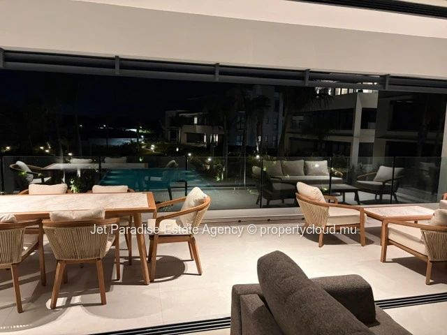 Appartement Moderne Neuf de 150 m² dans une Résidence Sécurisée avec Piscine commune