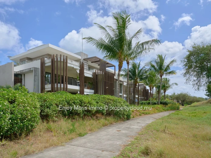Appartement à vendre – Au Golf de Mont Choisy – Île Maurice – Vue golf – 2 chambres – Résidence de prestige
