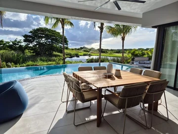 4 Bedroom Villa