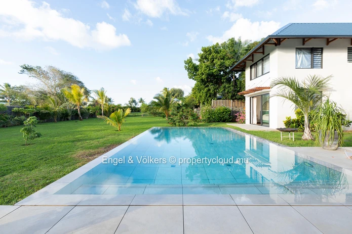 Fully Furnished 5-Bedroom Villa with Pool & Large Garden on Mauritius' East Coast