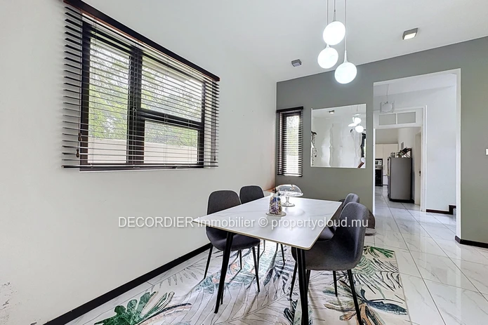 Maison mitoyenne à vendre – Grand Baie
