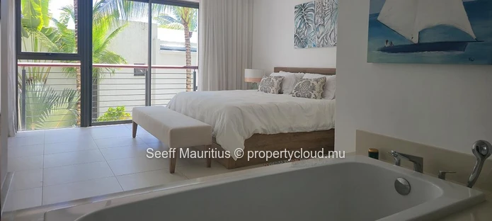 Luxurious 3 bedroom apartment - 190sqm with private pool