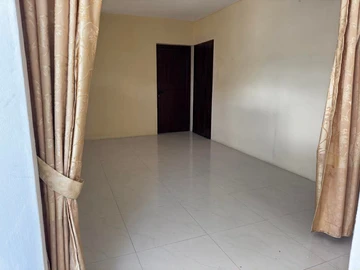 8 Bedroom Villa