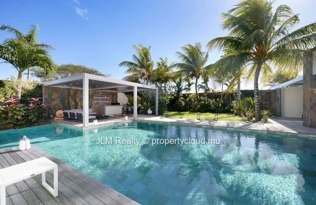 For Sale: Contemporary 4-Bedroom En-Suite Villa with Heated Swimming Pool, Grand Baie, Mauritius