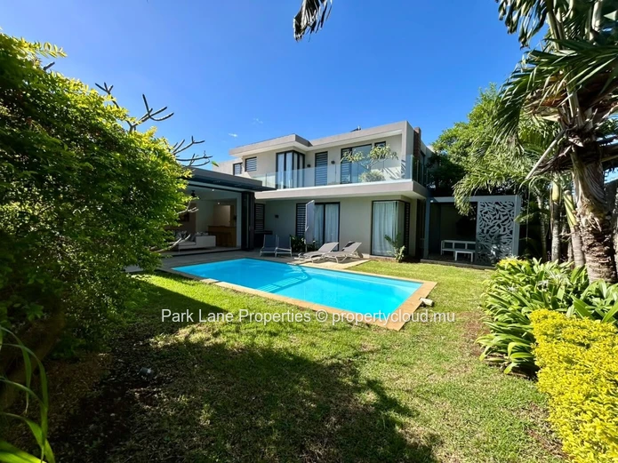 **Luxury Villa in an Exclusive Grand Baie Residence**