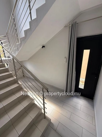 Villa neuve avec grande cour – Un cadre idéal pour votre famille