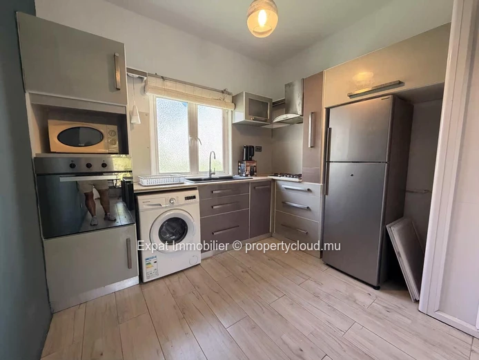 À louer – Triplex 3 chambres dans résidence sécurisée avec piscine à Grand Baie