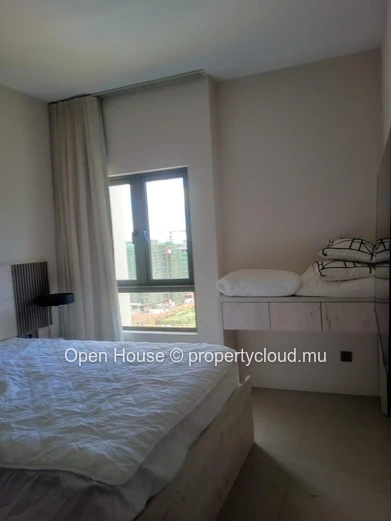 Appartement neuf Smart City à louer (meublé) à Moka, 157m², 3 chambres, piscine commune, proximité centre ville, bus,...