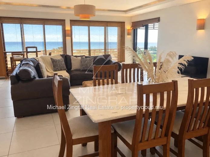 Mauritius – Elegant 3-Bedroom Apartment with Panoramic Ocean Views in Tamarin