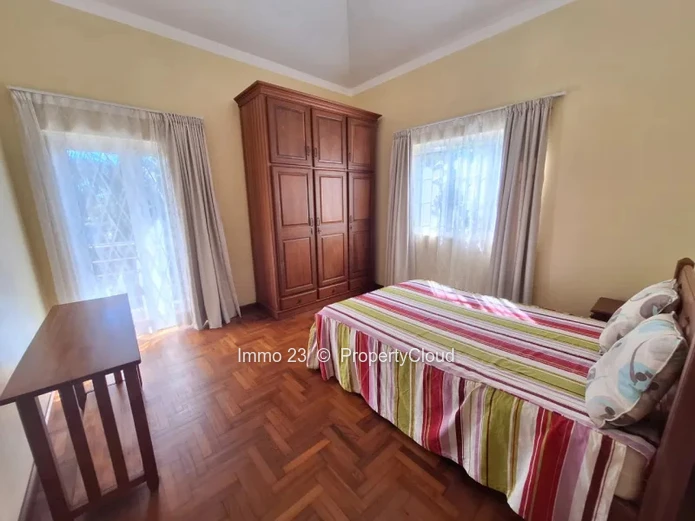 Maison / Villa - 4 chambres - Flor00e9al - Ref. MA100176VE