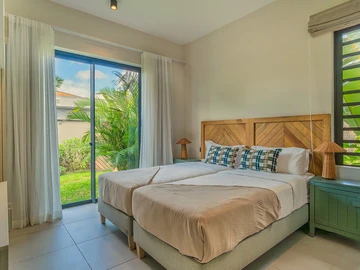 5 Bedroom Villa
