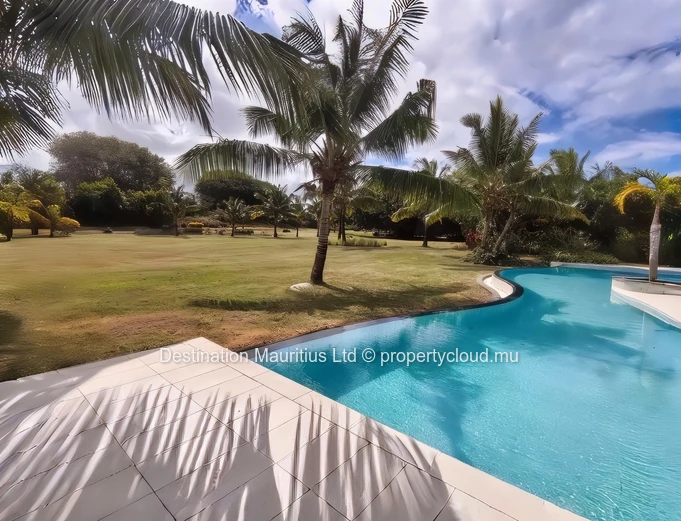 Anahita : Villa Luxueuse De Cinq Chambres Avec Salles De Bain Privatives Sur Un Parcours De Golf — Votre Style De Vie...