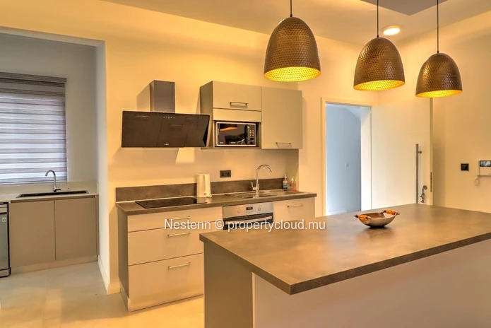 Furnished 3-bedroom apartment in a secured residence 