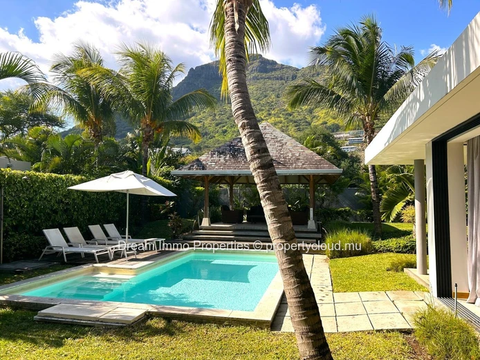 Superbe Villa 3 Chambres Proche Mer Dans Un Resort A Riviere Noire - Ile Maurice