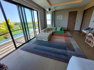 5 Bedroom Villa