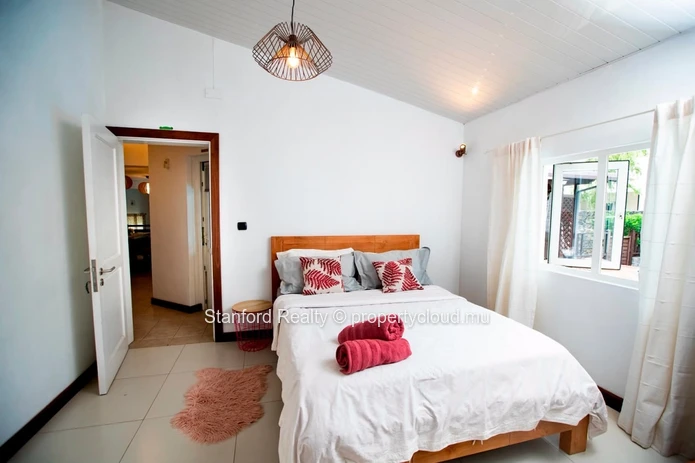 Modern 4-Bedroom Villa for Rent - Tamarin, West