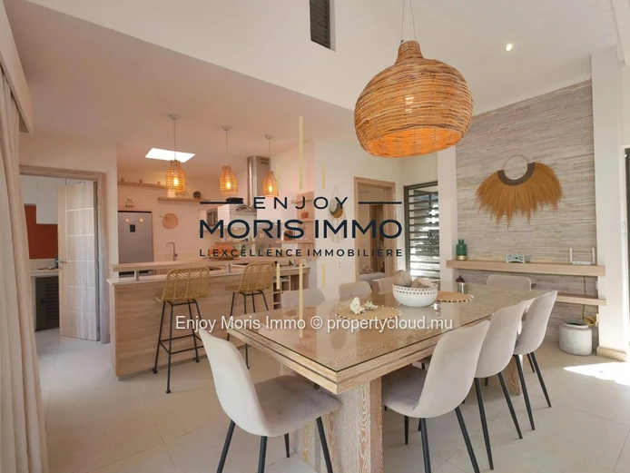 Villa contemporaine à vendre à Grand Baie – Île Maurice | Résidence sécurisée avec piscine