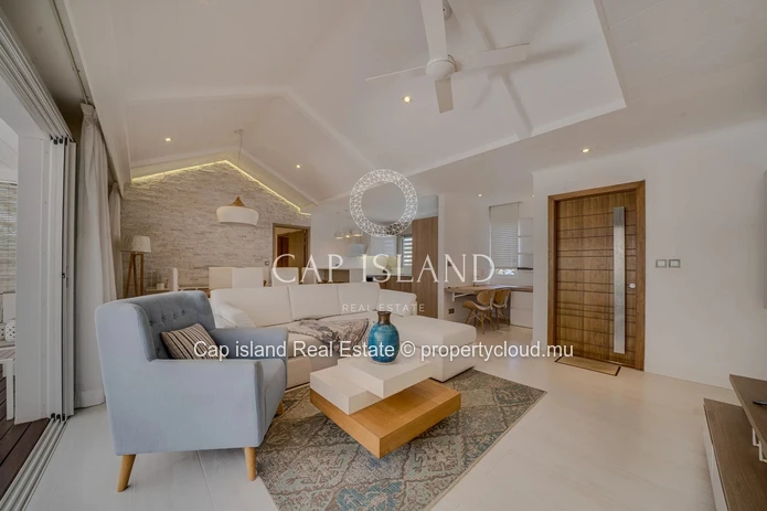 Prestigious 3-bedroom villa at Clos du Littoral