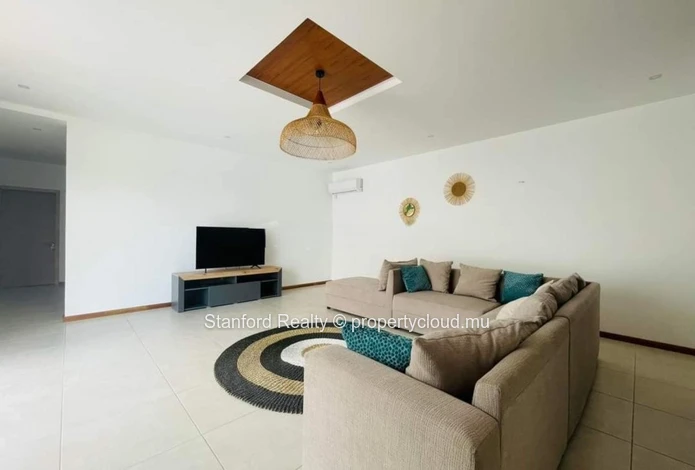 Villa de Luxe 4 Chambres avec Piscine Privée – Mont Choisy, Nord