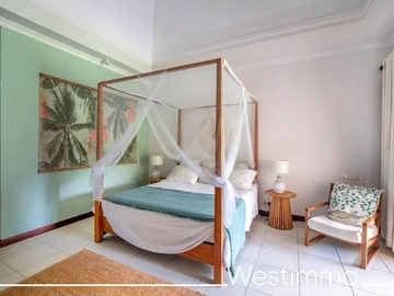 4 Bedroom Villa