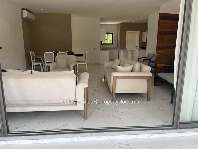 Appartement spacieux et luxueux au premier étage