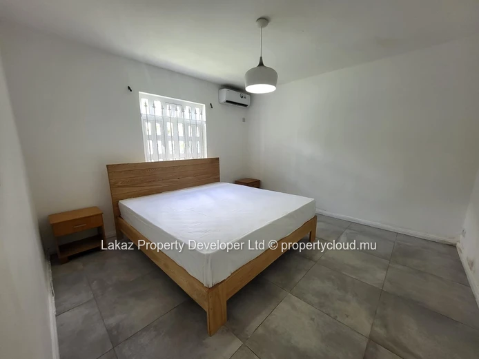 Spacious 5-Bedroom Villa with Swimming Pool – Pereybère