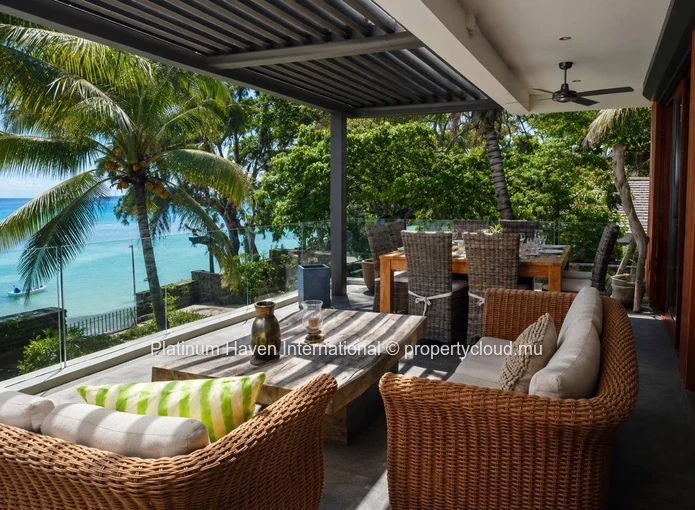 Penthouse 2 ch | 90 m², piscine & bord de mer à Pereybere