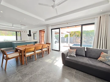 5 Bedroom Villa