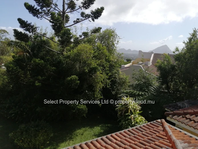 House for Sale in Floreal