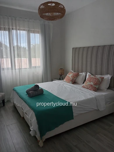 2-bedroom apartment with pool – Pereybère