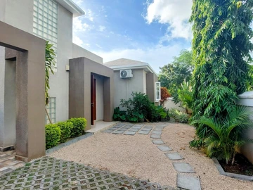 4 Bedroom Villa