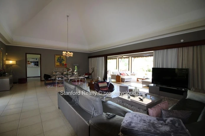 Luxury Golf Estate Villa for Sale - 4 Bedrooms, Tamarin, West Mauritius