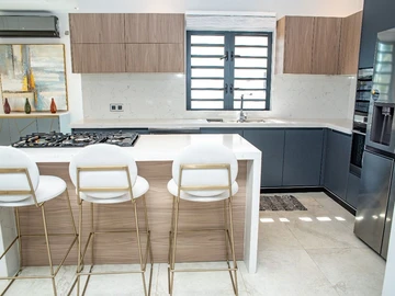 4 Bedroom Villa