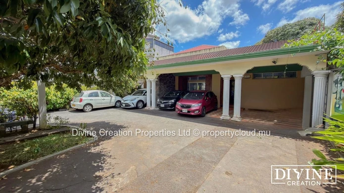 Commercial Building for Rent – Labourdonnais Avenue, Quatre Bornes
