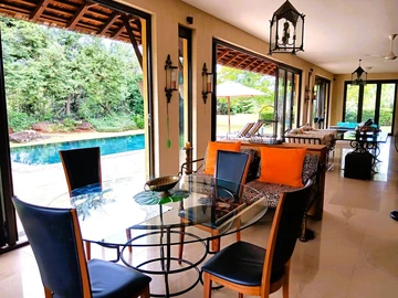 4 Bedroom Villa