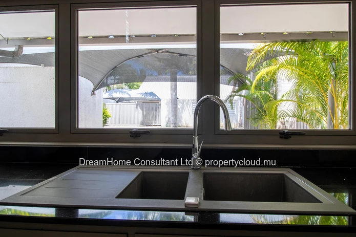 Maison familiale moderne à louer – Vue imprenable sur les montagnes ! - DISPONIBLE À PARTIR DE SEPTEMBRE !