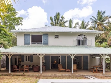 5 Bedroom Villa