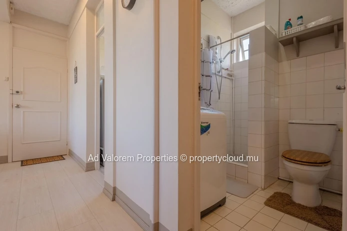 Charming semi-furnished apartment for sale in Curepipe! 52m2