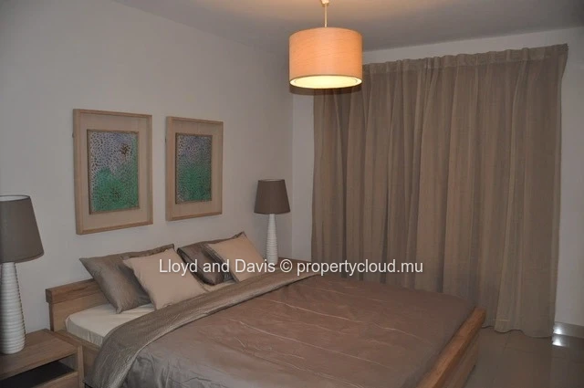 Duplex entièrement meublé
