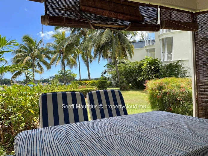 Oasis Tropicale en Bord de Mer