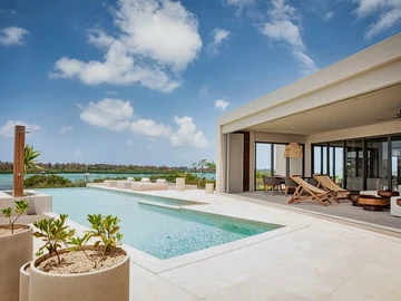4 Bedroom Villa