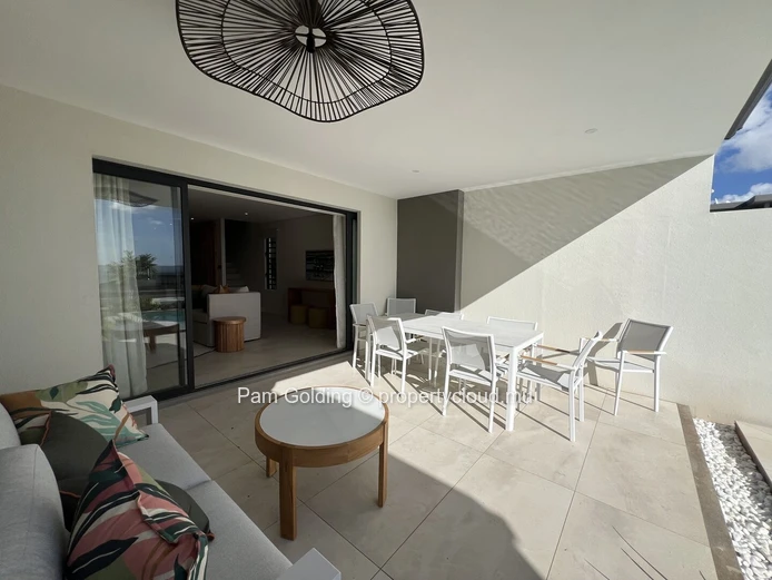 Appartement de 3 Chambres en Bord de Mer avec Piscine Privée à Vendre à l’Île Maurice