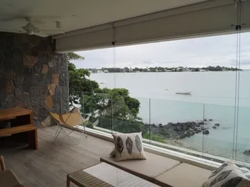 Splendid Beachfront Apartment For Rent In Grand Bay