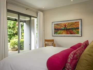 5 Bedroom Villa