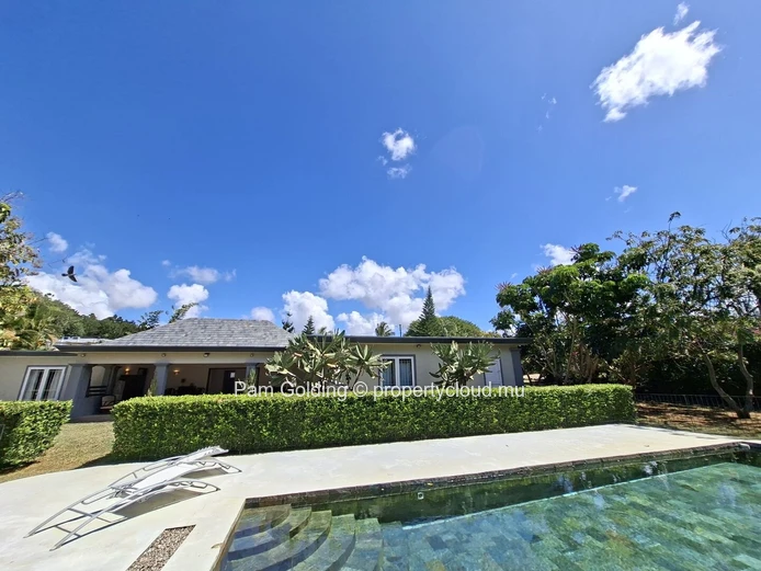 Beautiful Property for Sale on the Edge of Daruty Forest