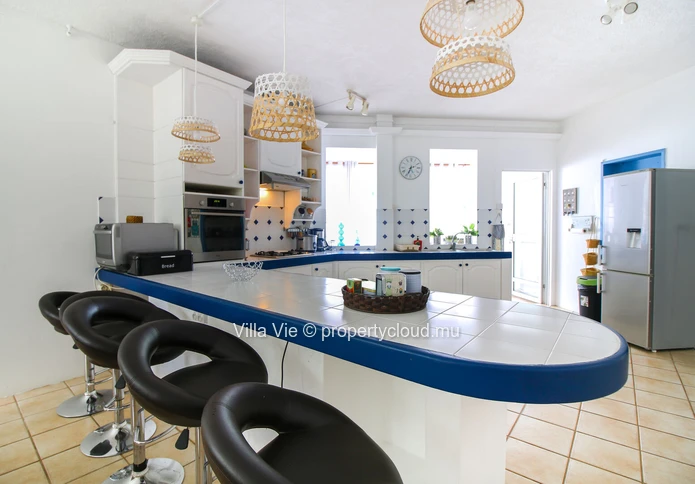 Pérèybere – Charming 4-bedroom house with a swimming pool (Sole Mandate)