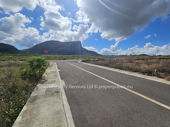 Terrain à vendre, Morcellement Pierrefonds, Palma, à Rs 4.4M