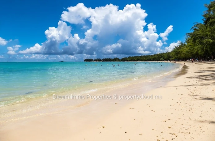 Penthouse Pieds Dans L’Eau Offrant Une Vue Mer Panoramique A Mont Choisy – Ile Maurice