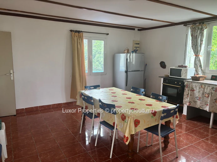 For rent 3 bedrooms apartment – Peaceful and Green Living in Albion