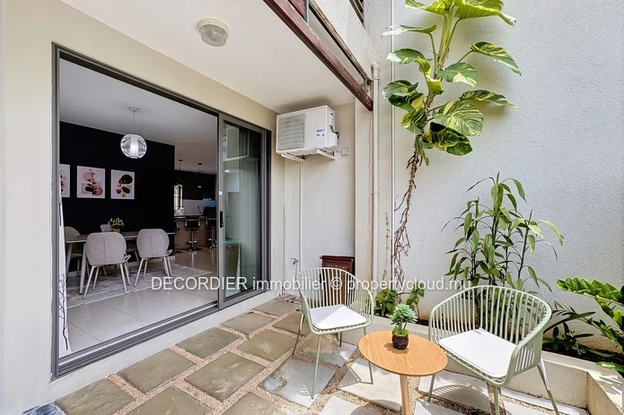 For Rent, Stunning Apartment in FLic en Flac